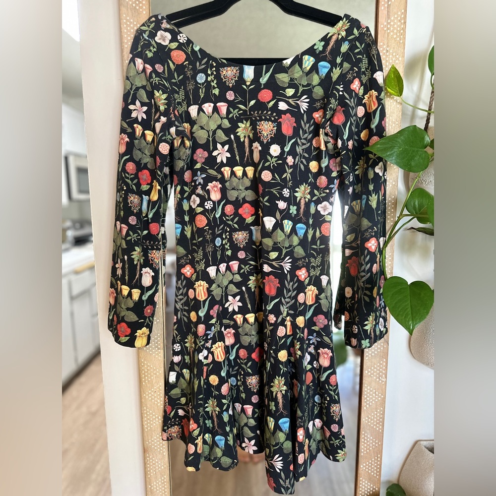 Samantha Pleet potions and Veg Dress